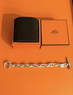 Item thumbnail for item f6edc8a0-040b-4ee8-8723-43e34bbadcb6