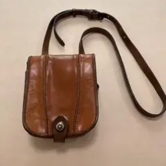 ユニゾンデプト　ショルダーバッグ　本革