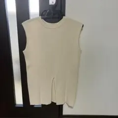 最終SALE❗️アイボリー ノースリーブ リブニット
