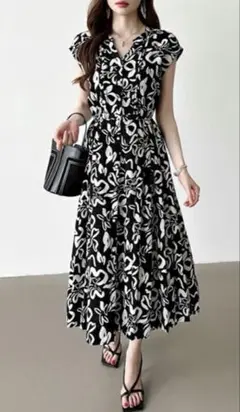 花柄ノースリーブロングワンピース
