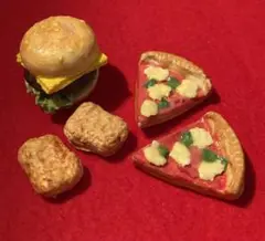 ♡粘土ハンドメイド　ハンバーガーとナゲットとピザセット