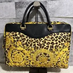 ヴェルサーチ　Versace トートバッグ　ブラック✖️ゴールド　レオパード柄