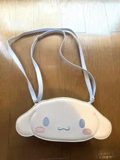 サンリオ　シナモロール　ショルダーバッグ