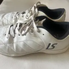 ルースイソンブラ トレーニングシューズ ホワイト24.0cm