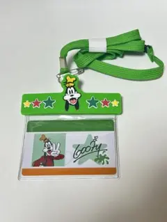 ディズニーストア　シークレットカードホルダー　　　グーフィー
