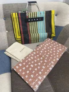 新品未使用 マルニマーケット ストライプ マルチイエローバッグ メッシュ鞄保存袋