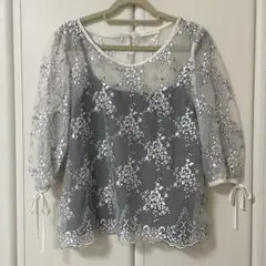 MIIA 刺繍レースブラウス　インナー付きレーストップス
