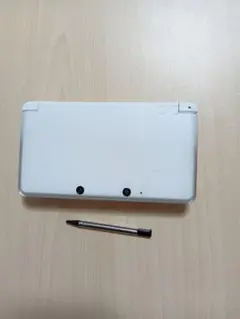 ニンテンドー3DS ホワイト タッチペン付き　(訳あり）