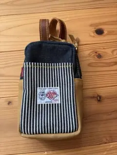 ポーキーズ　ベルトバッグ