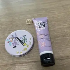 アフタヌーンティー　ミラーとハンドクリーム
