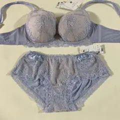 【新品未使用】ワコール　パルファージュ ブラジャー＆ショーツ E75、L
