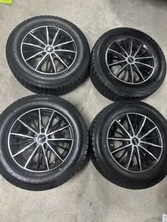 送料無料　ヴェルファイア外　R5年製造冬タイヤグッドイヤー　215/65R16