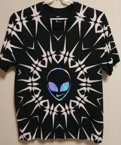 ナイキ TEE NIKE TEE 宇宙人 総柄 Tシャツ