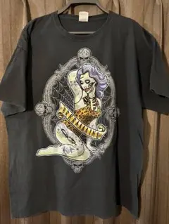 スカルとレオパード柄のTシャツ