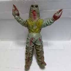 【中古品】ゴドラ星人　当時物　ソフビ　マルサン　ブルマァク　帰ってきたウルトラ Yahoo!オークション -「ゴドラ星人 マルサン」の落札相場・落札価格