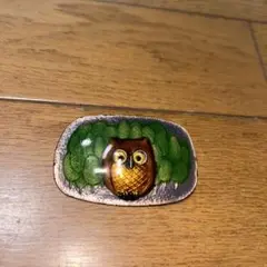 ふくろうブローチ