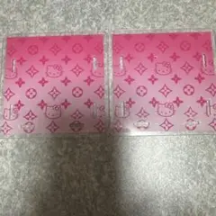 ハローキティグラデーションピンクアクリルペン立てスタンド☆新品です♪