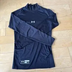 UNDER ARMOUR ブラック アンダーシャツ SM