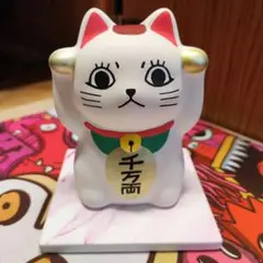 【手作り】招き猫貯金箱　ダンダダン ターボババア風　両手に金玉