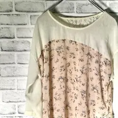 フラワープリント Tシャツ M ベージュ・ホワイト