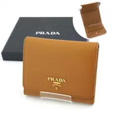 ✨新品未使用✨　PRADA ミニ財布　ヴィッテロムーブ　三つ折り　エンボスロゴ
