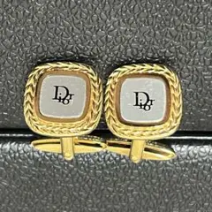 Item thumbnail for item efa50765-bcd0-4211-a3b0-d506258db600