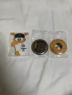 ジャイアンツエニマイクジ　ジャビットカナビラ，缶バッチ