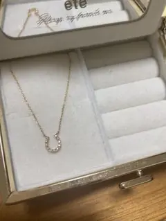 エテ ホースシュー ネックレス 馬蹄