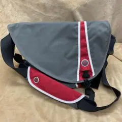 美品　CRUMPLER メッセンジャーバッグ　赤　ＬＬサイズ　クランプラー 商品 – Crumpler Australia