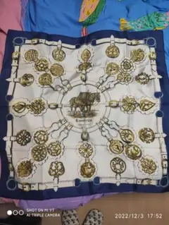 エルメスのシルクのスカーフ