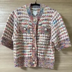 【新品】URBAN REVIVO ツイードサマーニット パールボタンカーディガン