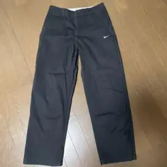 Nike 黒ストレートパンツ サイズ30 M