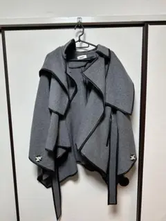 SNIDEL✩.*˚極美品✩.*˚新木優子 ポンチョ コート ホワイト SNIDEL × YUKO ARAKI × sweet Collaboration PONCHO COAT
