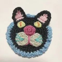 猫の顔の刺繍作品