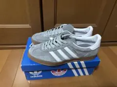 adidas Gazelle グレー スニーカー