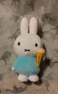 ミッフィー withぬいぐるみ　アイスクリーム 　ブルー
