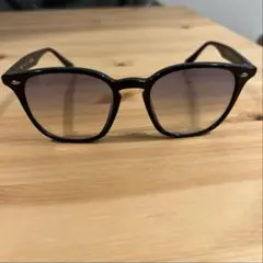 レイバン　RB4258-F