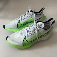 NIKE ズームグラビティ　25.5cm