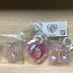 ガチャ　マツケン&ハローキティー　めじるしアクセサリー