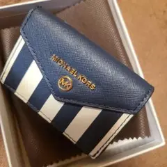 ほぼ新品 マイケルコース 三つ折財布