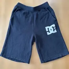 DC ハーフパンツ　半ズボン　黒　130cm