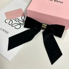 MIU MIU ブラック リボン ヘアアクセサリー