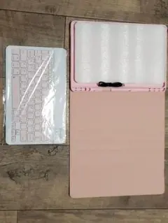 ワイヤレスキーボード⇒白& ピンク ※iPodカバー付き