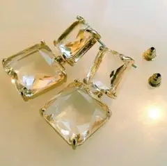 豪華でエレガントなクリスタルストーンピアス