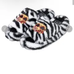 Item thumbnail for item 13c3b06d-66cb-4bf6-8a38-3e1af2c01d2d