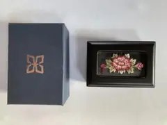 韓国　工芸品　小物入れ　張玉任　箱付き　刺繍　美品