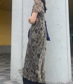 used シアーフラワー柄　ワンピース