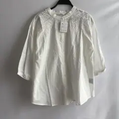 アウトレットゆったりサイズ3L白ホワイト長袖ブラウス刺繍花柄薄手高級感上品