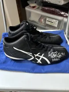 イチロー　実使用スパイク　2014年ヤンキース時代 ホーム用　サイン・証明書有 イチロー 実使用スパイク 2014年ヤンキース時代 ホーム用 サイン