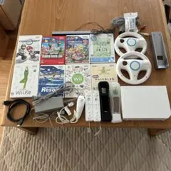 Wii本体、ソフト、コントローラー、周辺機器